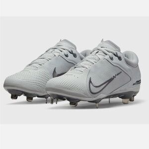 Nike Hyperdiamond 4 React Women’s Gray Softball Cleats sz 8.5 CZ5917 004
